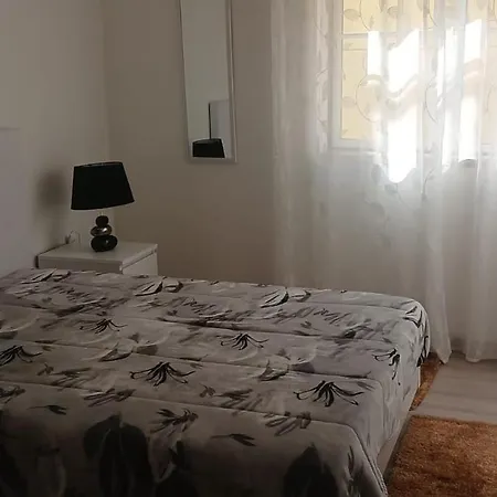 Casa Da Gena Quarto em Acomodações Particulares *